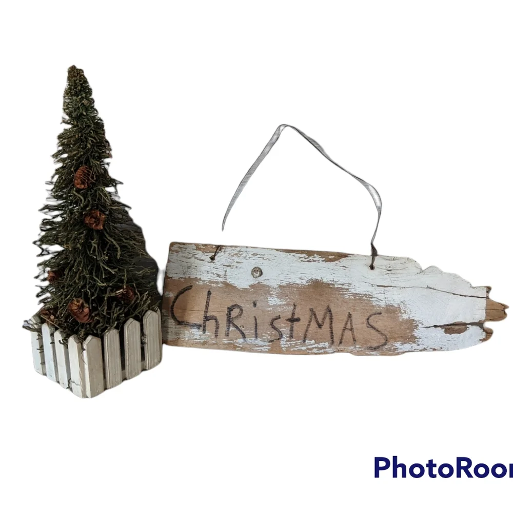 Handmade Rustic Barn Wood Christmas Sign & Tree